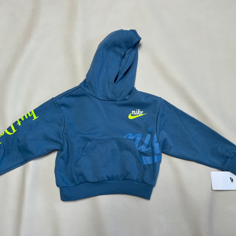 NWT- Nike agean storm girls hoodie